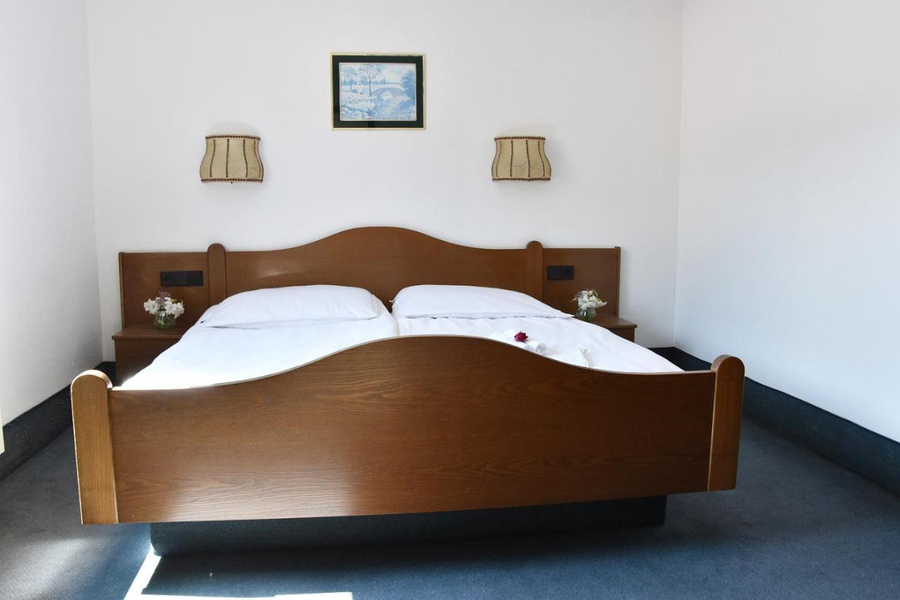 Hotel Goldene Rose Ebersbach an der Fils 외부 사진
